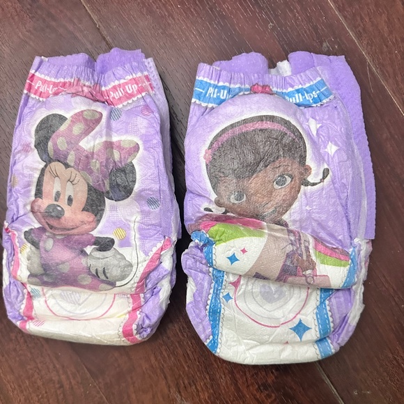 4-5 T Pampers Easy-ups/Pull-ups (48 count) - Picture 1 of 6